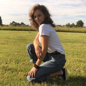 Meet your Posher, Mia